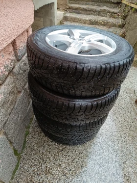 Гуми с джанти Nokian 195/65R15, снимка 4 - Гуми и джанти - 48760298