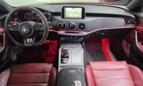 Kia Stinger 3.3* GT* AWD* DISTRONIC* 360* ПОДГРЕВ* ОБДУХВАНЕ* , снимка 6