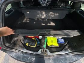 Volvo V60 2.4D Plug-in R-Design TV/ Harman Kardon/ /44 | Mobile.bg    13