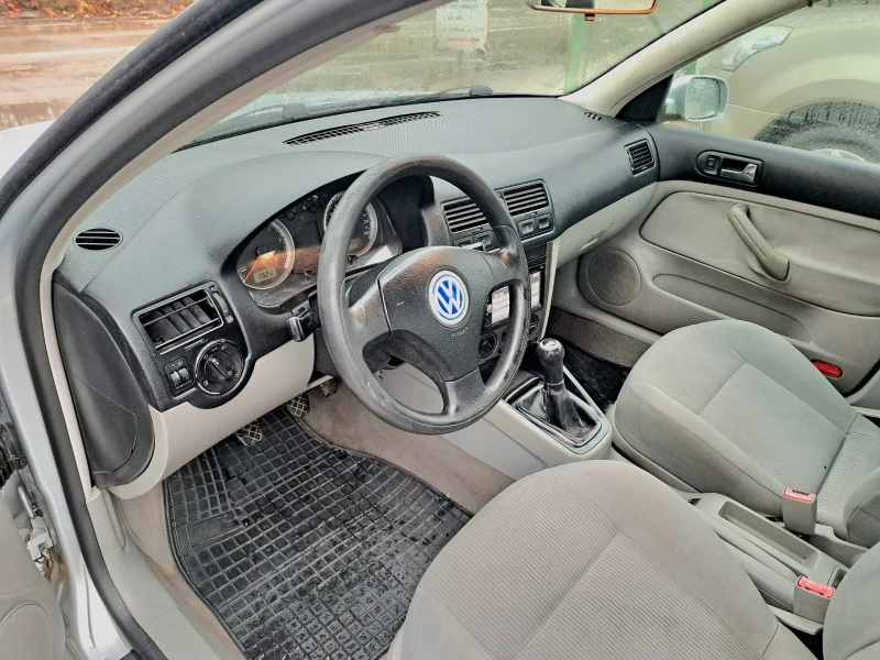 VW Bora 2.0 115, снимка 6 - Автомобили и джипове - 48514662