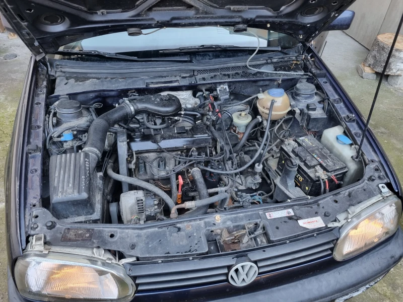 VW Golf GL, снимка 10 - Автомобили и джипове - 49513482