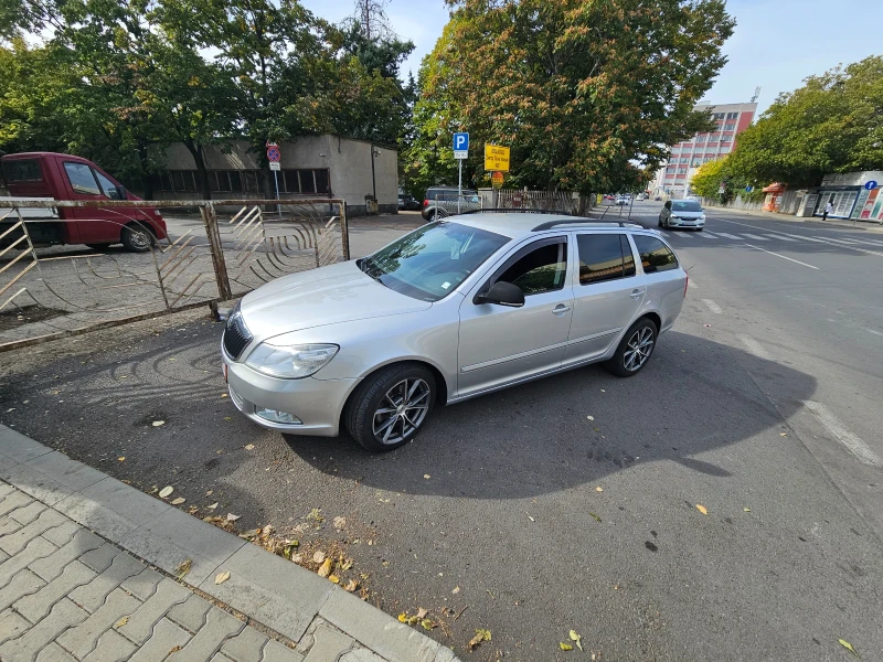 Skoda Octavia, снимка 2 - Автомобили и джипове - 48998854