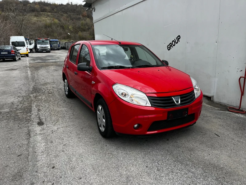 Dacia Sandero, снимка 2 - Автомобили и джипове - 49641356