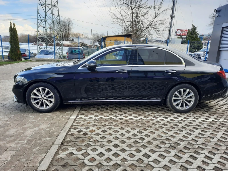 Mercedes-Benz E 220 4 matic, снимка 3 - Автомобили и джипове - 51910179