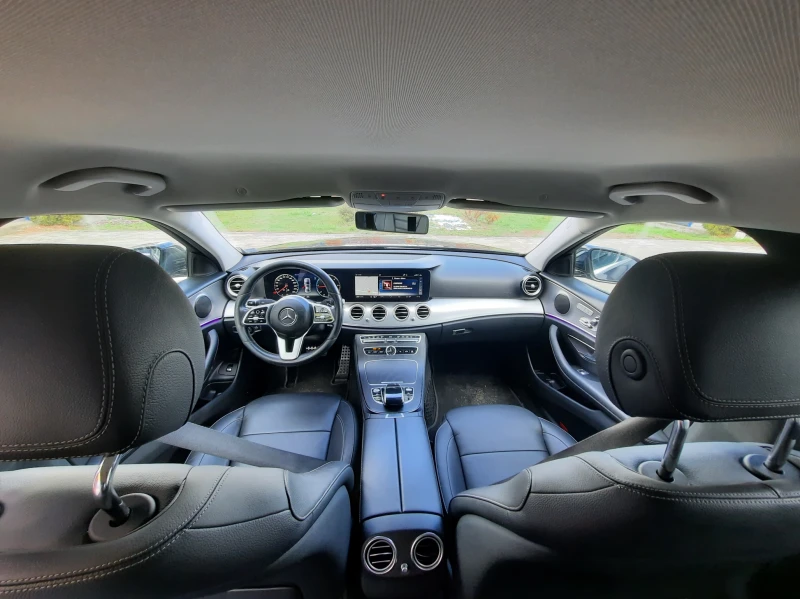 Mercedes-Benz E 220 4 matic, снимка 9 - Автомобили и джипове - 51910179