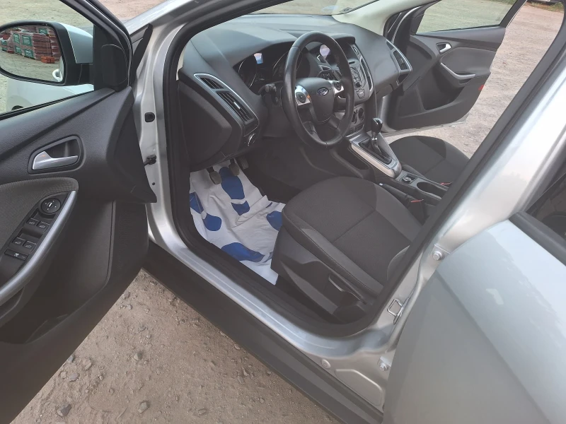 Ford Focus 1.6 tdci, снимка 14 - Автомобили и джипове - 52517590