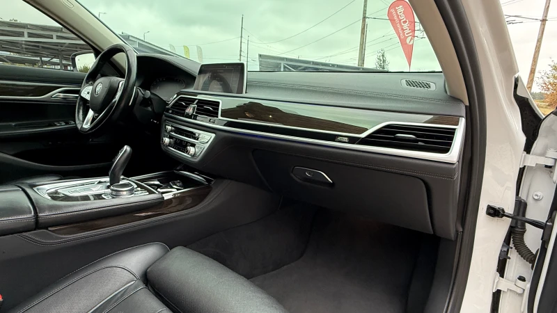 BMW 740 740i-xDrive-HEAD-UP-Harman Kardon-ВНОС ОТ АМЕРИКА, снимка 16 - Автомобили и джипове - 51831114