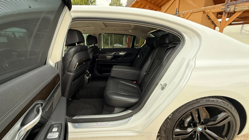 BMW 740 740i-xDrive-HEAD-UP-Harman Kardon-ВНОС ОТ АМЕРИКА, снимка 17 - Автомобили и джипове - 51831114