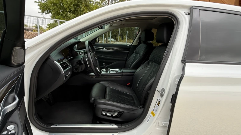 BMW 740 740i-xDrive-HEAD-UP-Harman Kardon-ВНОС ОТ АМЕРИКА, снимка 14 - Автомобили и джипове - 51831114