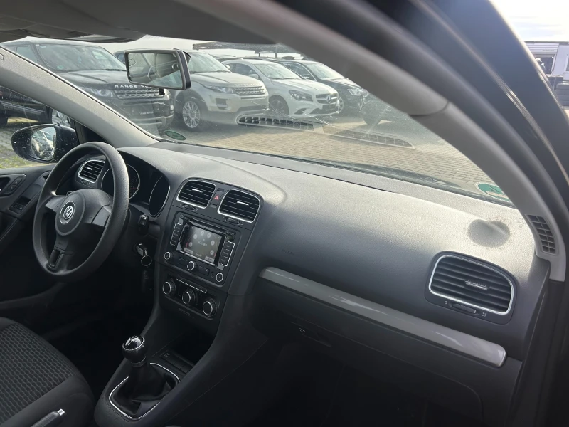 VW Golf 1.6i NAVI EURO 5, снимка 10 - Автомобили и джипове - 52726900