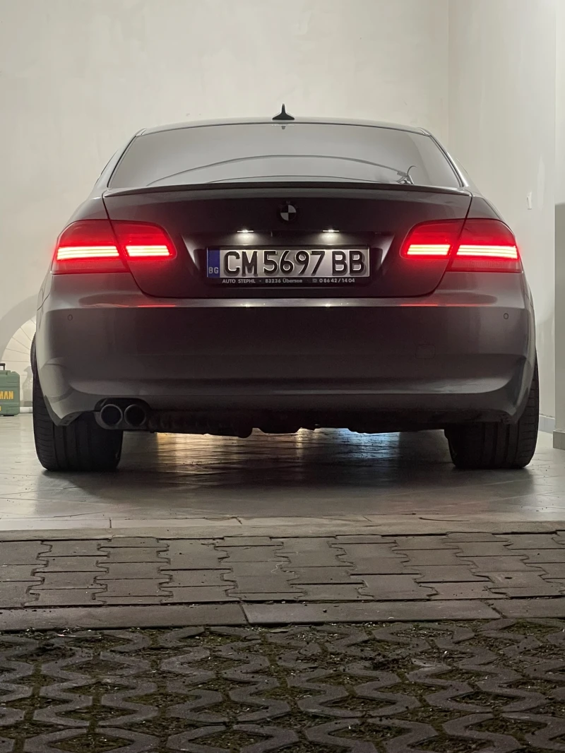 BMW 330, снимка 17 - Автомобили и джипове - 53062466