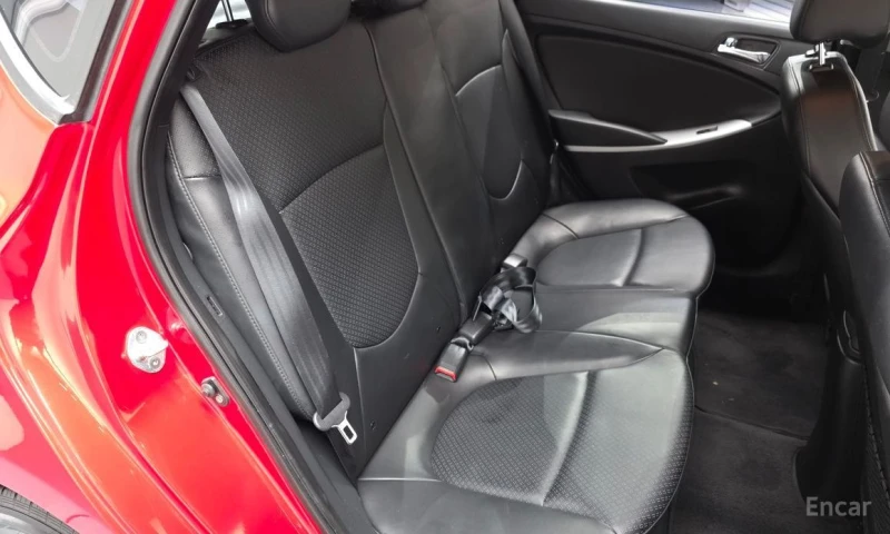 Hyundai Accent, снимка 12 - Автомобили и джипове - 53179947