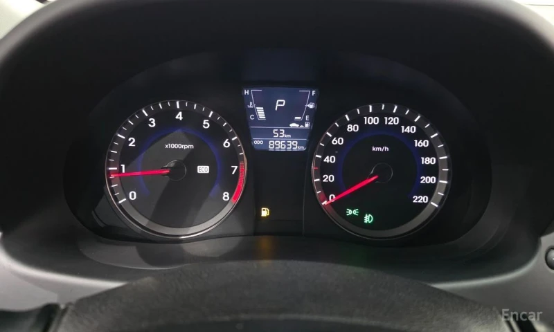 Hyundai Accent, снимка 8 - Автомобили и джипове - 53179947