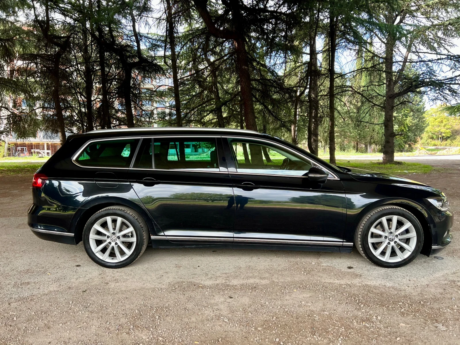 VW Passat 2.0TDI Highline 4motion DSG  - изображение 4