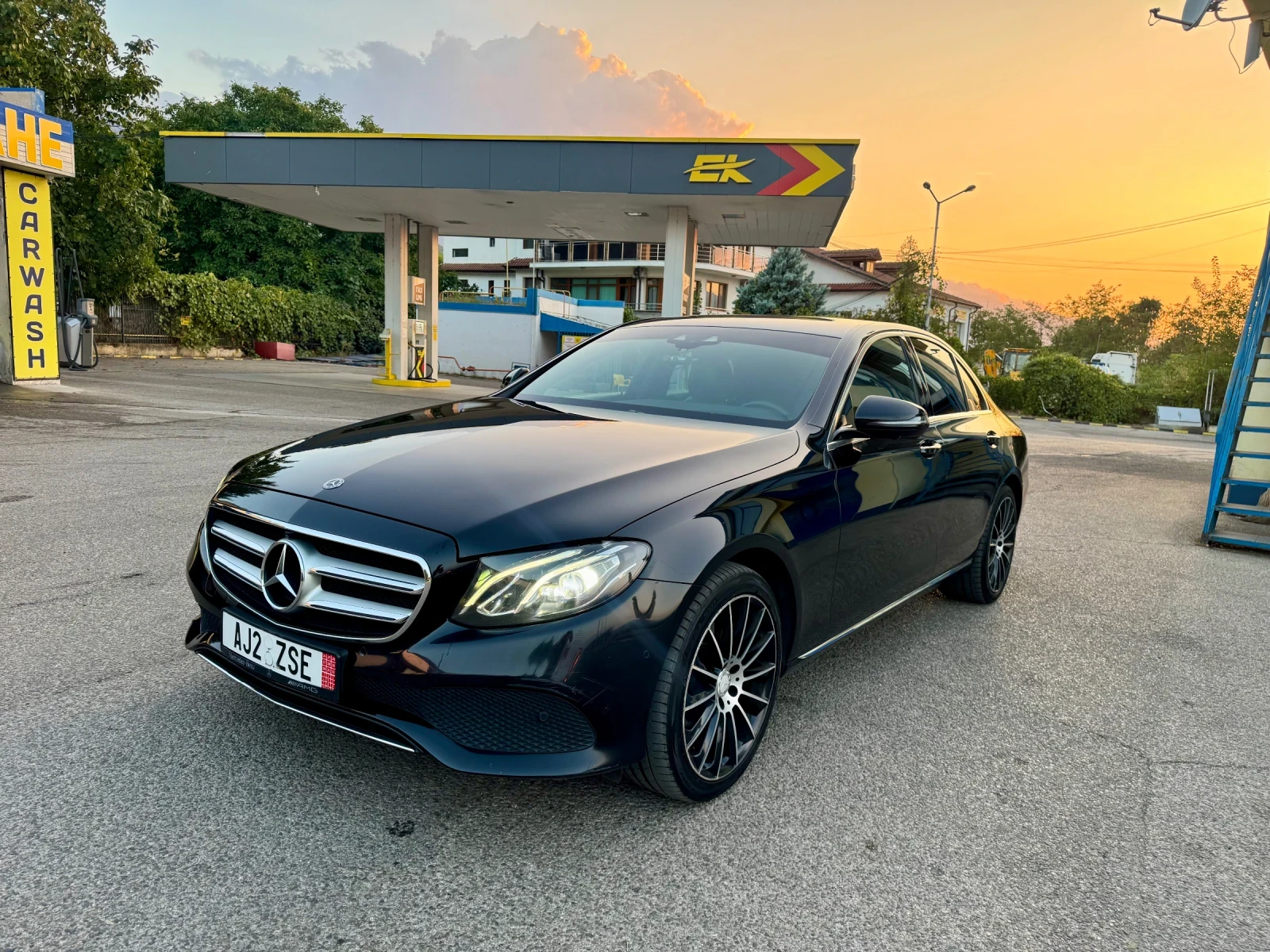 Mercedes-Benz E 220 CDI Digital 9G 360  Head Up Реални Км! - изображение 3