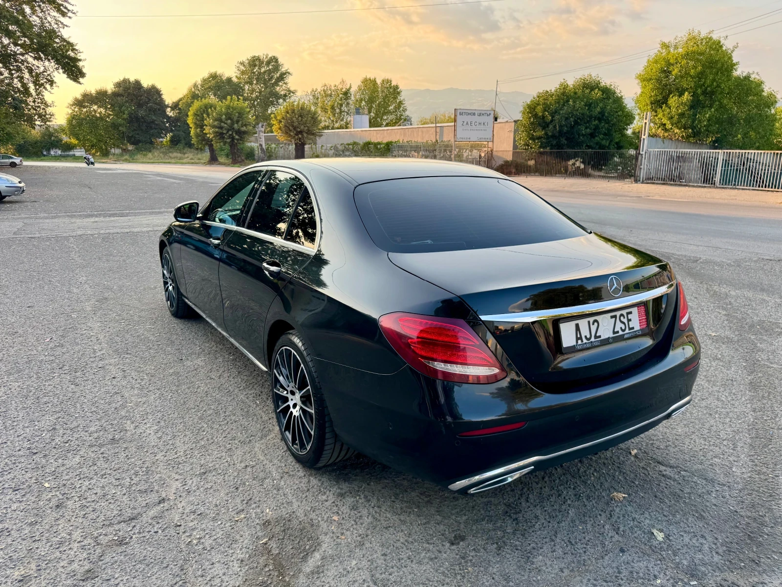 Mercedes-Benz E 220 CDI Digital 9G 360  Head Up Реални Км! - изображение 8