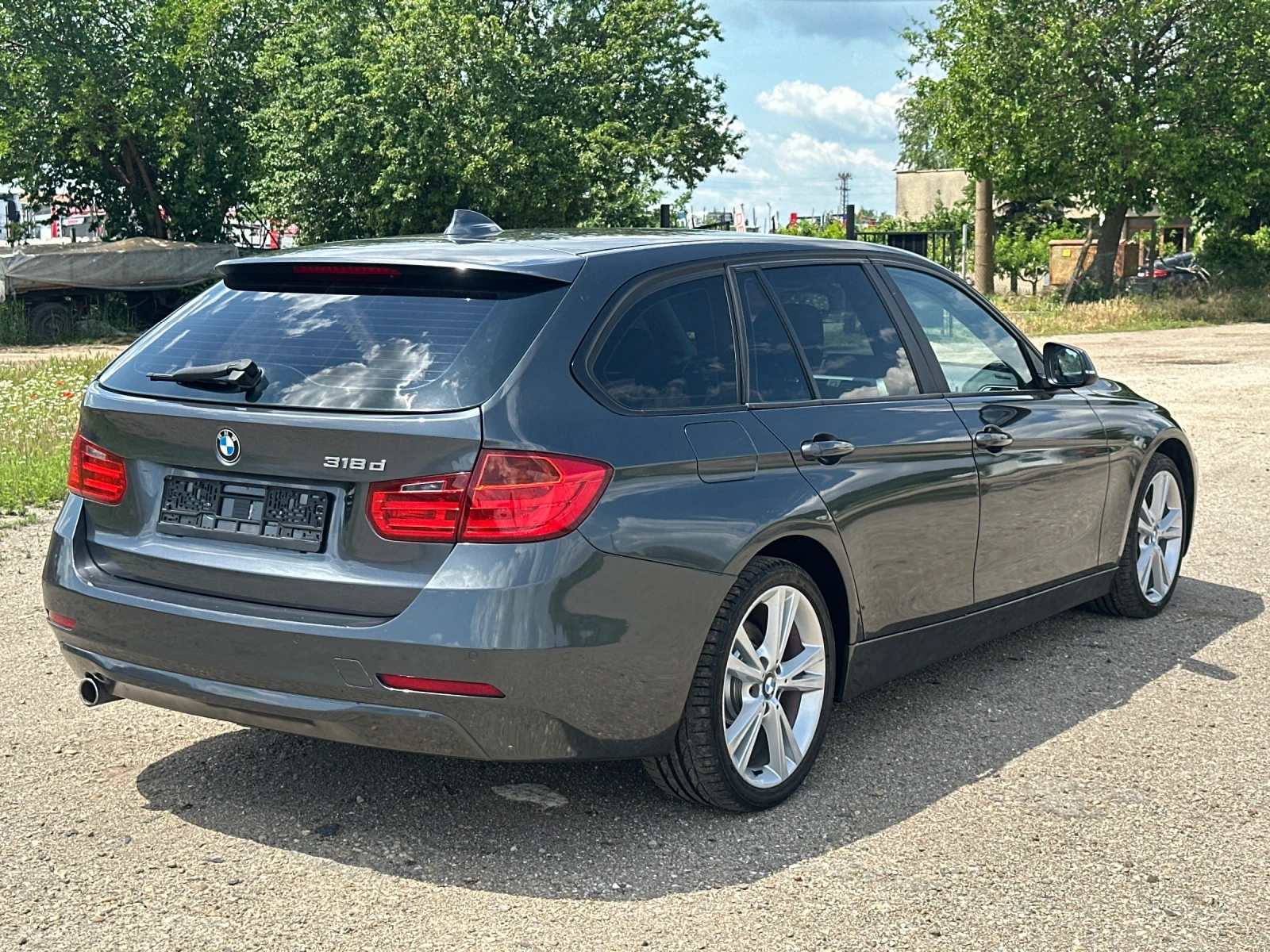 BMW 318 2.0d, снимка 6 - Автомобили и джипове - 54842375