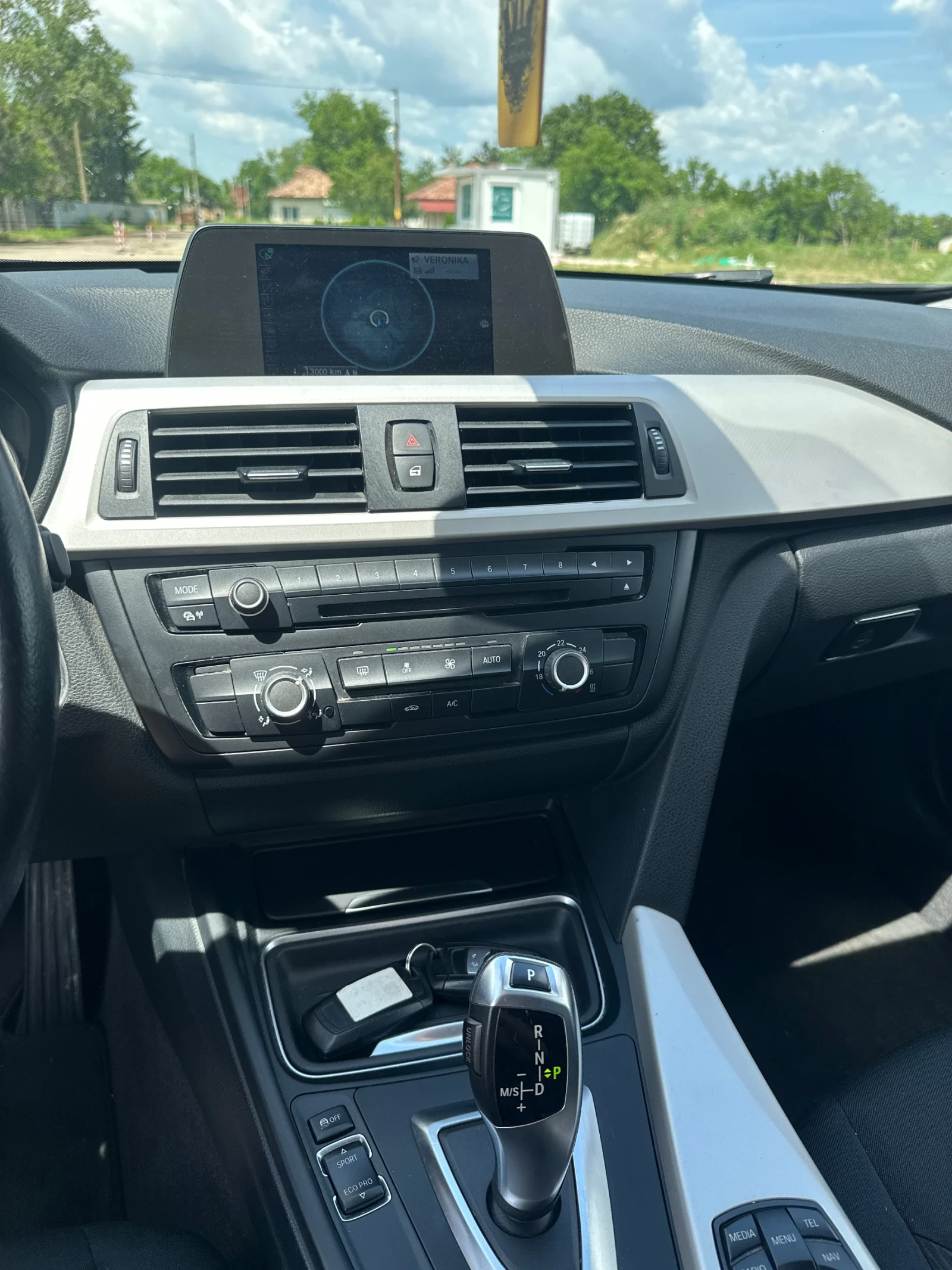 BMW 318 2.0d, снимка 9 - Автомобили и джипове - 54842375