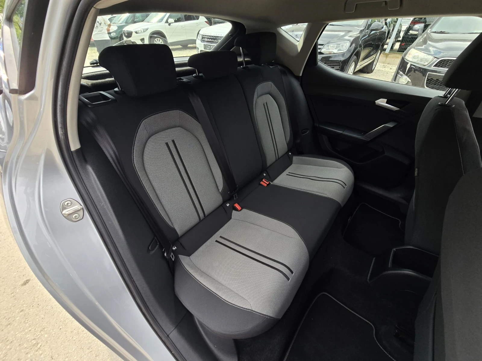 Seat Leon 2.0TDI - 116к.с. - Топ състояние, снимка 14 - Автомобили и джипове - 52647487