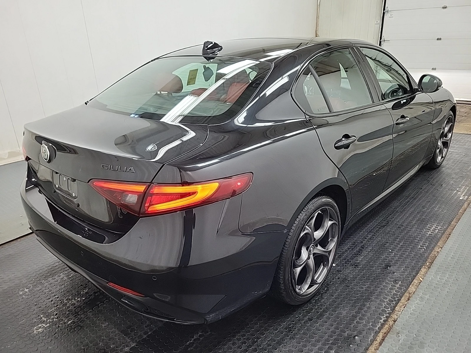 Alfa Romeo Giulia * TI SPORT* AWD* CARFAX* АВТОКРЕДИТ*  - изображение 6