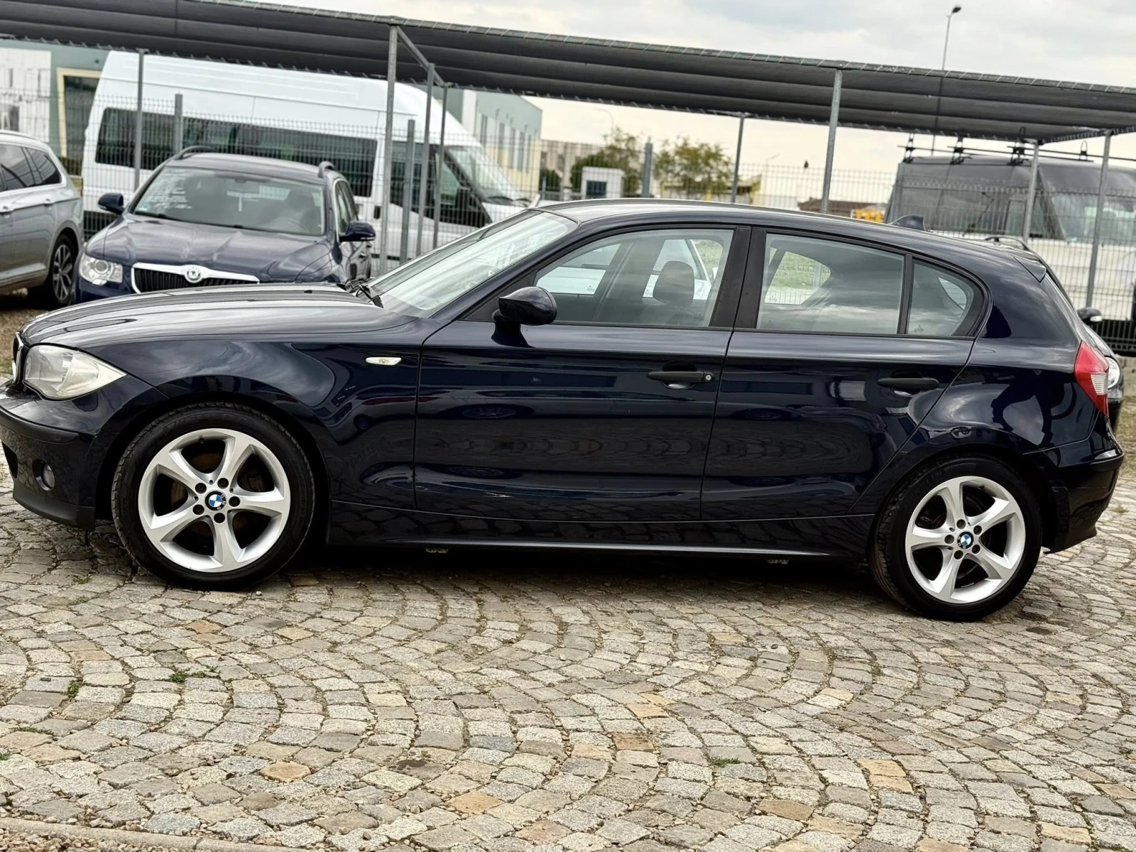 BMW 120 2.0 - изображение 2