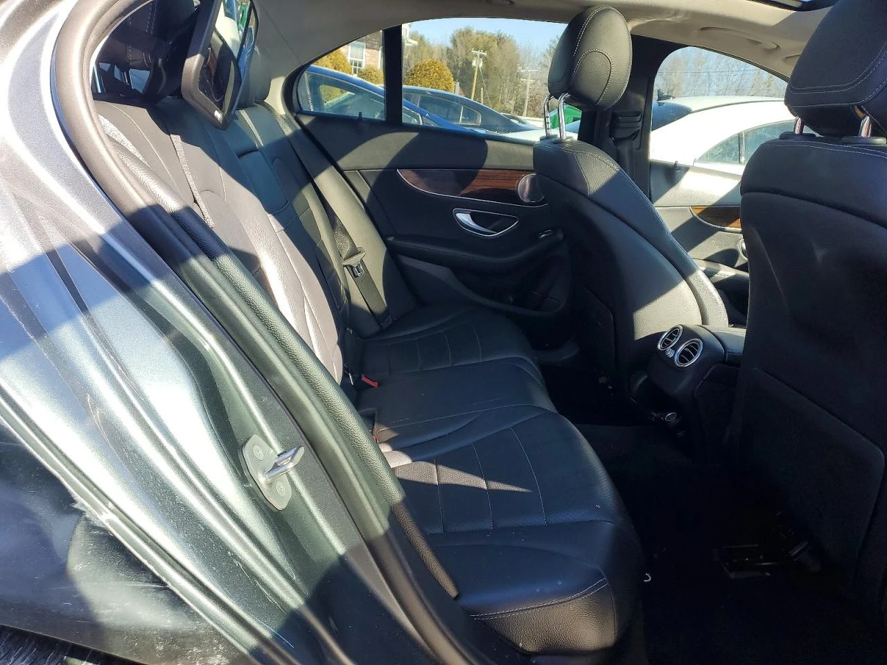 Mercedes-Benz C 300 4MATIC, снимка 10 - Автомобили и джипове - 53816826