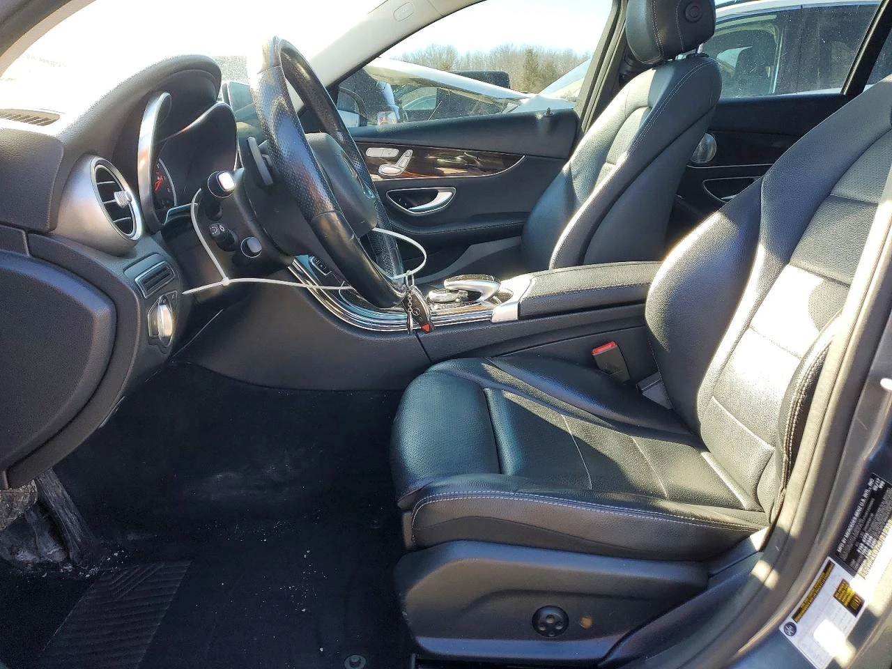 Mercedes-Benz C 300 4MATIC, снимка 7 - Автомобили и джипове - 53816826