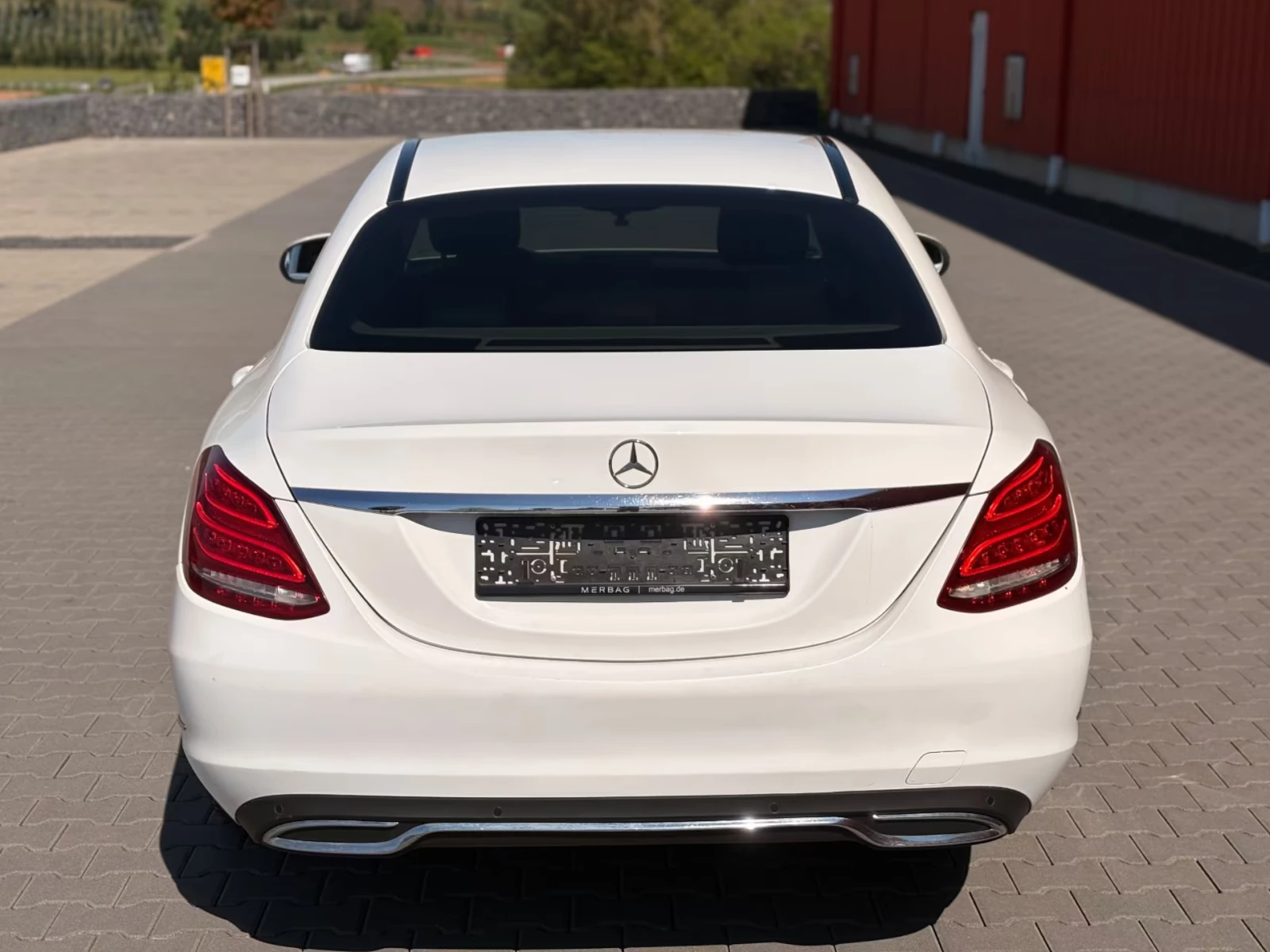 Mercedes-Benz C 220 AMG / 7G Tronic / LED / 1 СОБСТВЕНИК, снимка 4 - Автомобили и джипове - 54416721