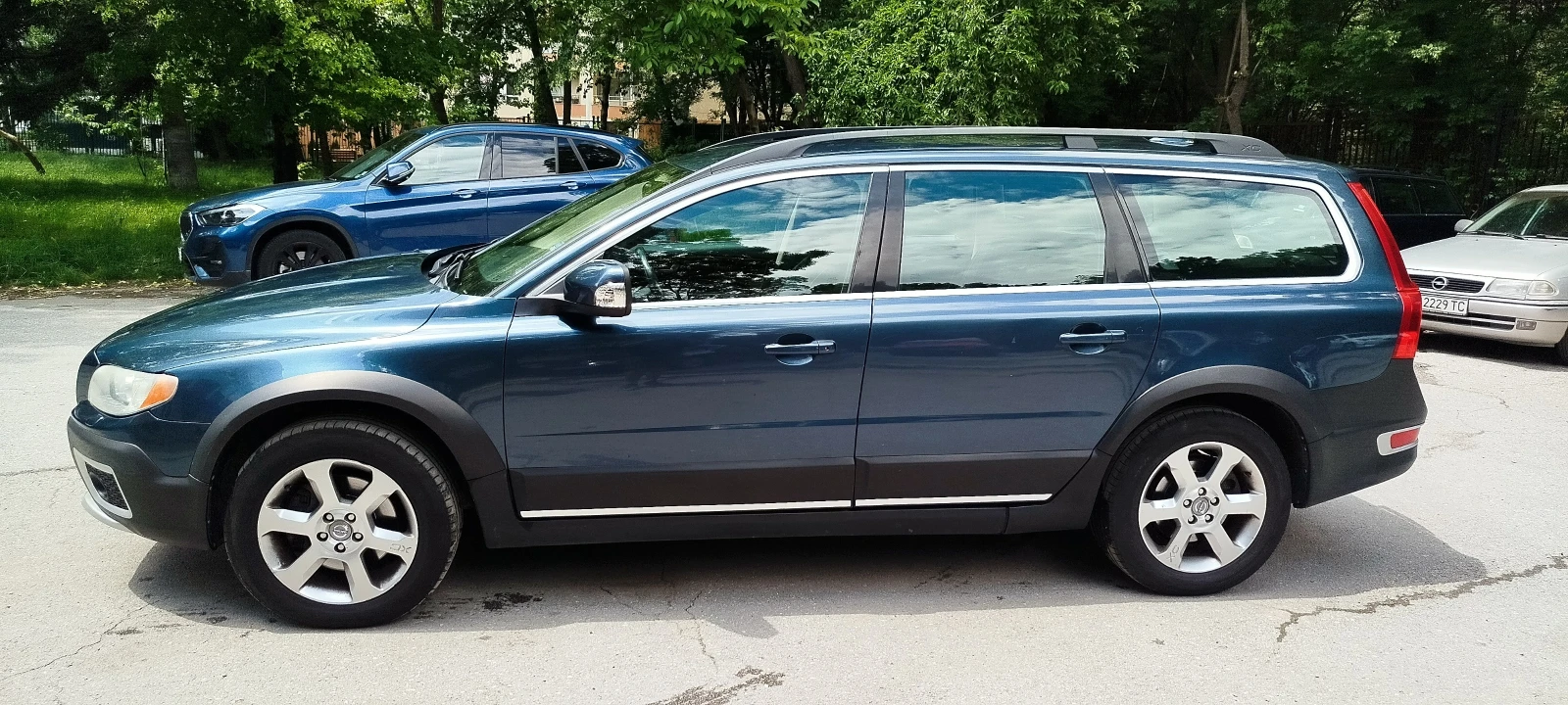 Volvo Xc70, снимка 3 - Автомобили и джипове - 54644317
