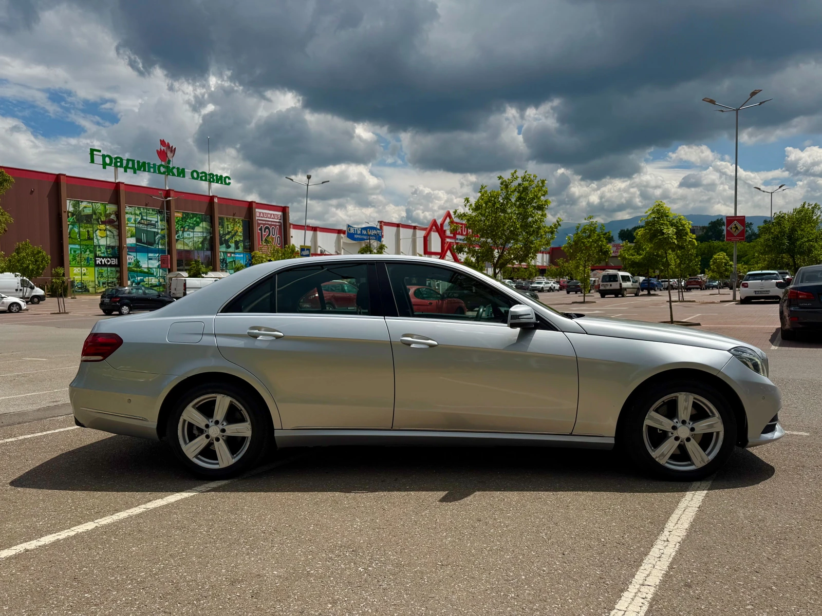 Mercedes-Benz E 350 4 Matic ГАРАНЦИЯ 6 МЕСЕЦА ИЛИ 5000КМ, снимка 5 - Автомобили и джипове - 55036134