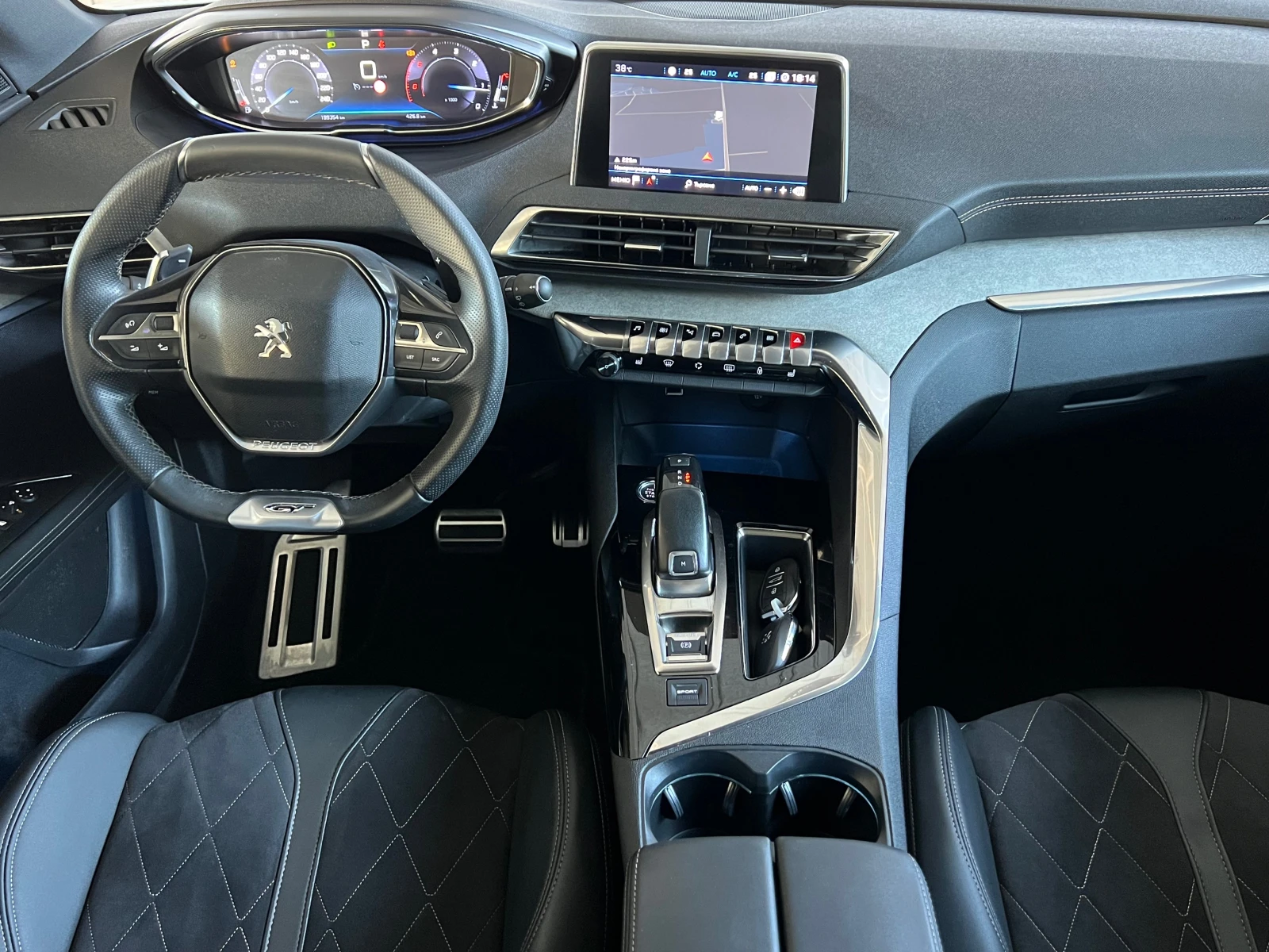 Peugeot 3008 2.0 BLUE-HDI, GT LINE, LED, PANO, DISTR, CAMERA-36, снимка 9 - Автомобили и джипове - 55479631