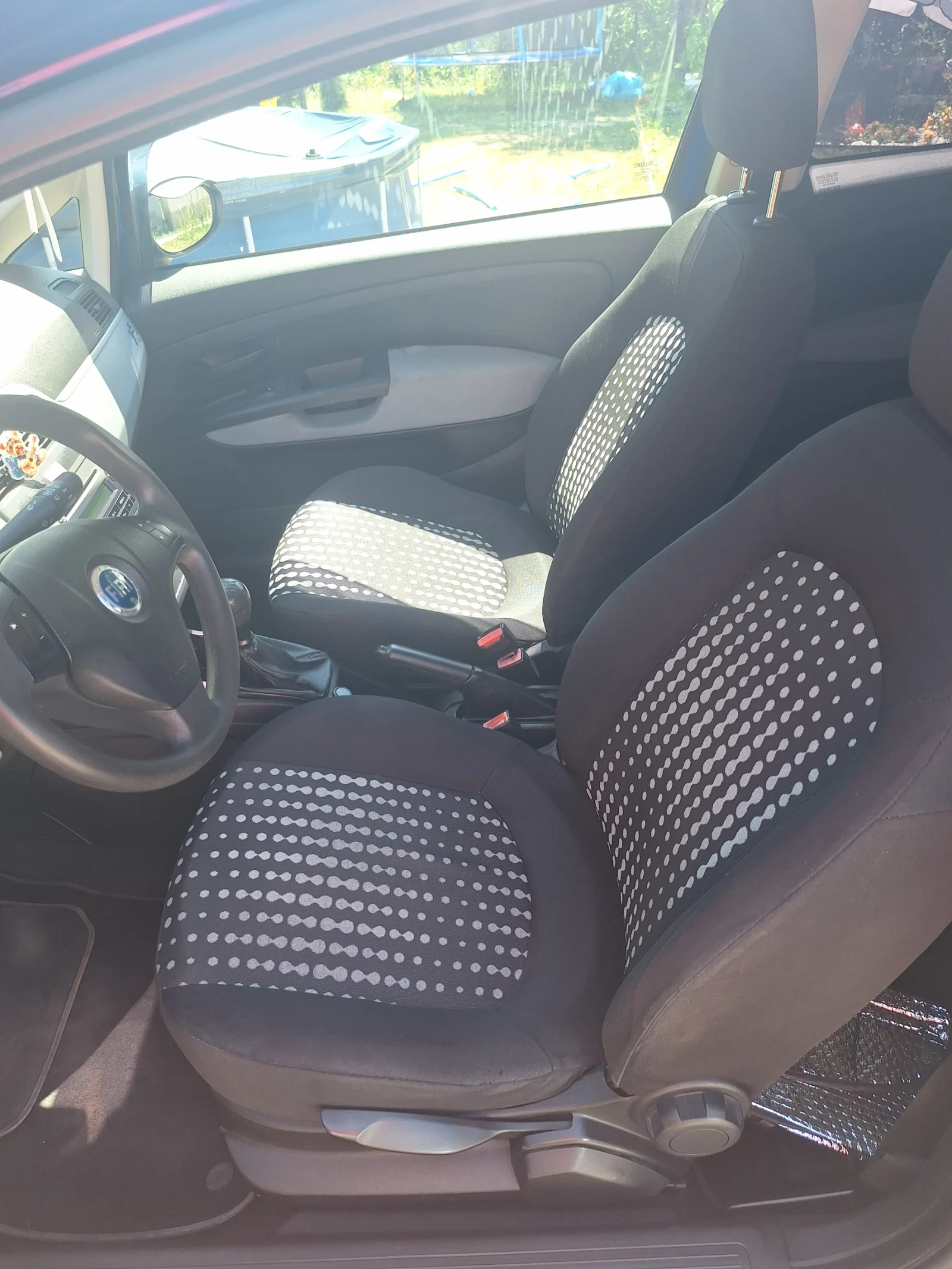 Fiat Punto 1.3 Multijet , снимка 8 - Автомобили и джипове - 55615477