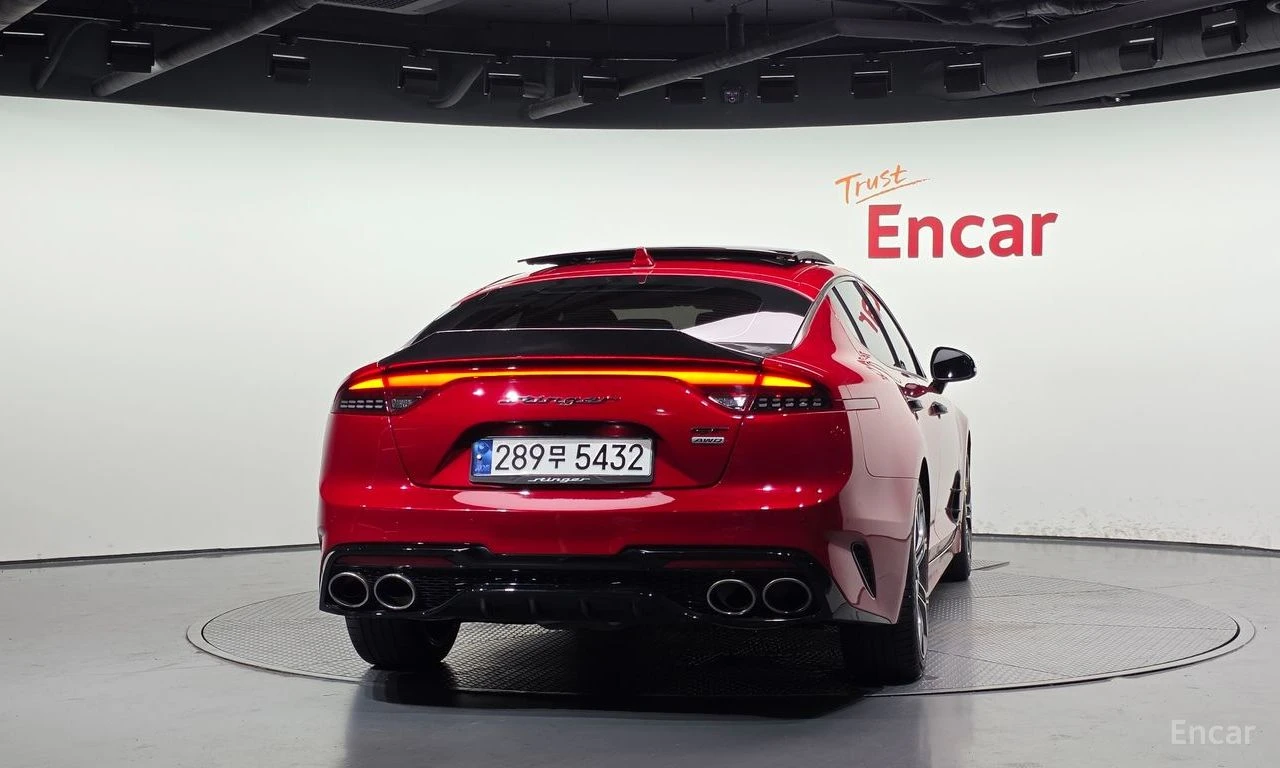 Kia Stinger 3.3* GT* AWD* DISTRONIC* 360* ПОДГРЕВ* ОБДУХВАНЕ* , снимка 4 - Автомобили и джипове - 55786347