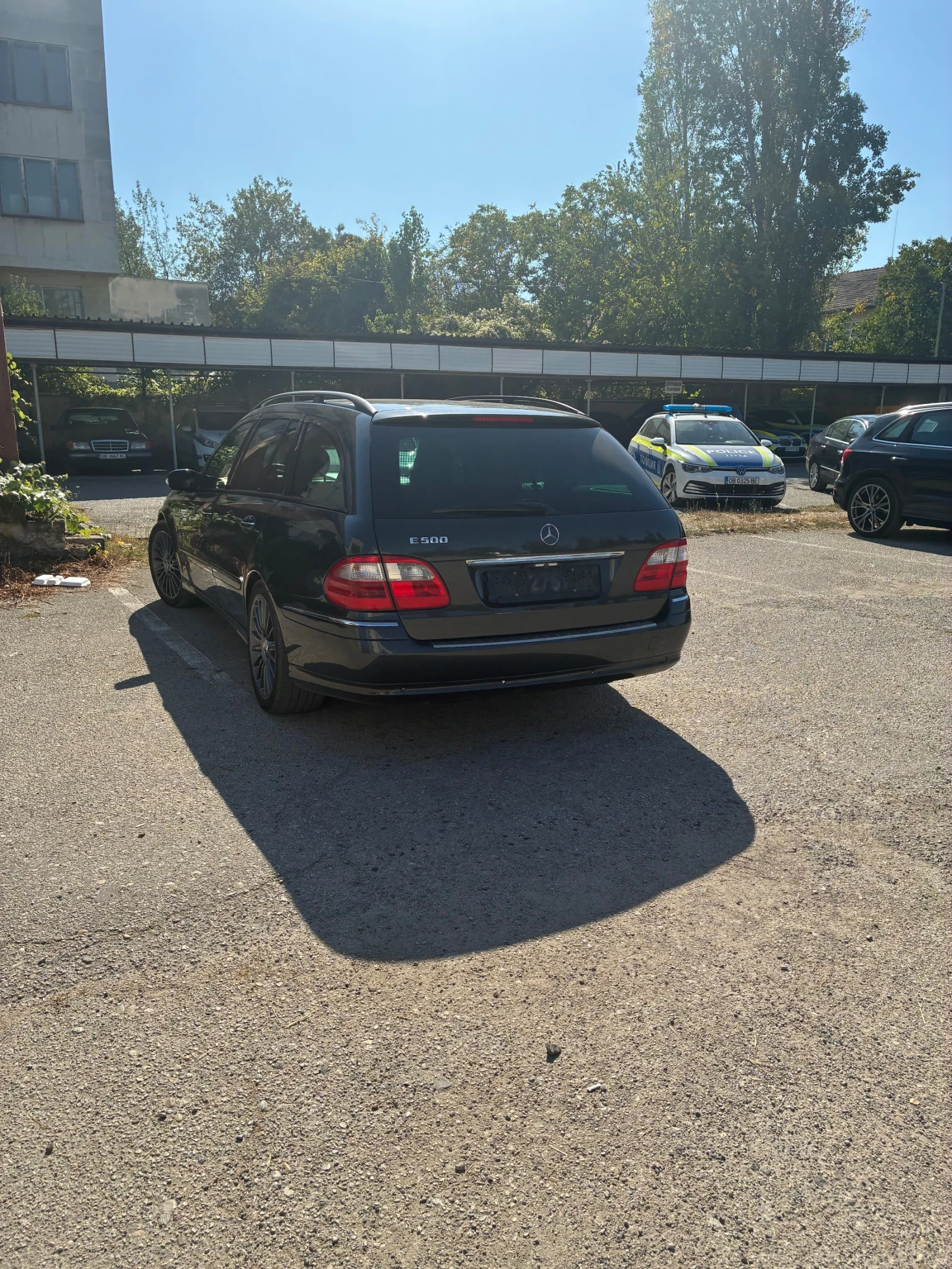 Mercedes-Benz E 500, снимка 2 - Автомобили и джипове - 56220466