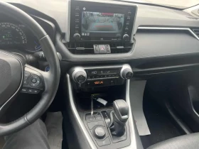 Toyota Rav4 HYBRID LIMITED AWD PANO ПОДГРЕВ ВОЛАН ОБДУХВАНЕ, снимка 9
