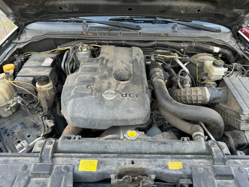 Nissan Navara 2.5DCi - ЗА ЧАСТИ * МОЖЕ И ЦЯЛА* , снимка 8 - Автомобили и джипове - 47722215