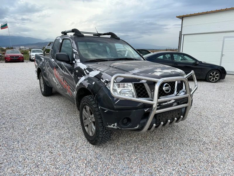 Nissan Navara 2.5DCi - ЗА ЧАСТИ * МОЖЕ И ЦЯЛА* , снимка 1 - Автомобили и джипове - 47722215