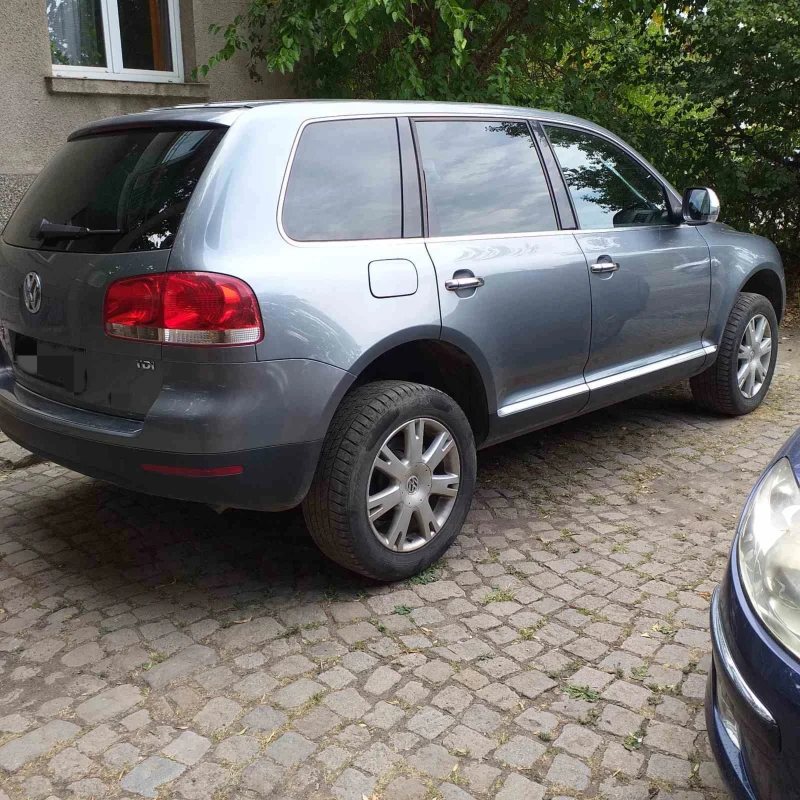 VW Touareg 2.5TDI, снимка 3 - Автомобили и джипове - 47447938