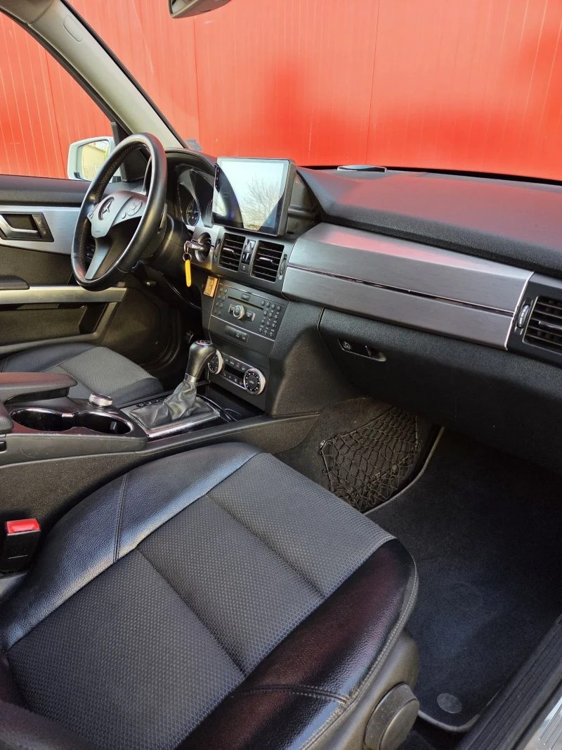 Mercedes-Benz GLK 220 CDI Регистриран и Обслужен!, снимка 14 - Автомобили и джипове - 52144195