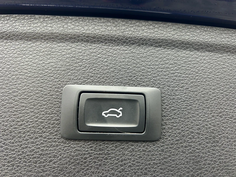 Audi Q5 2.0 - 190 / QUATTRO / ДИСТРОНИК / МАСАЖ /360КАМЕРА, снимка 17 - Автомобили и джипове - 52868188