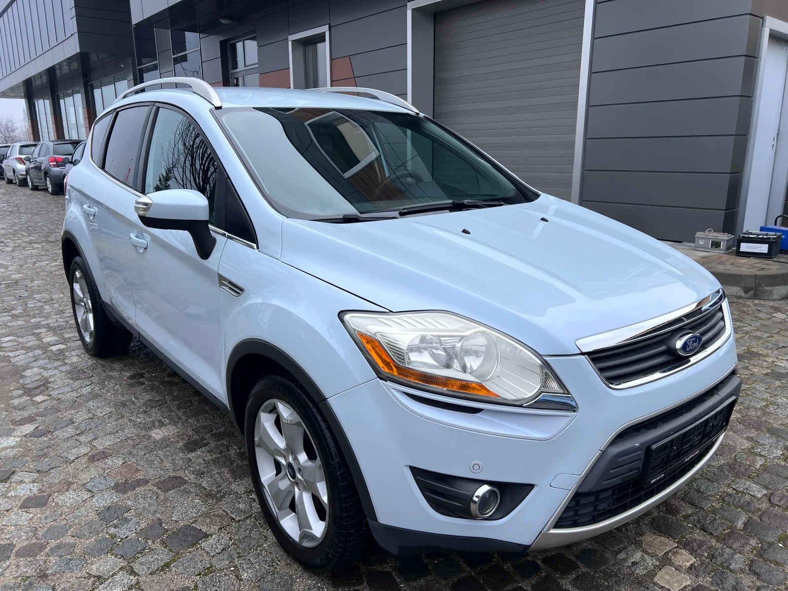 Ford Kuga 2.0d 4x4 Auto - изображение 3