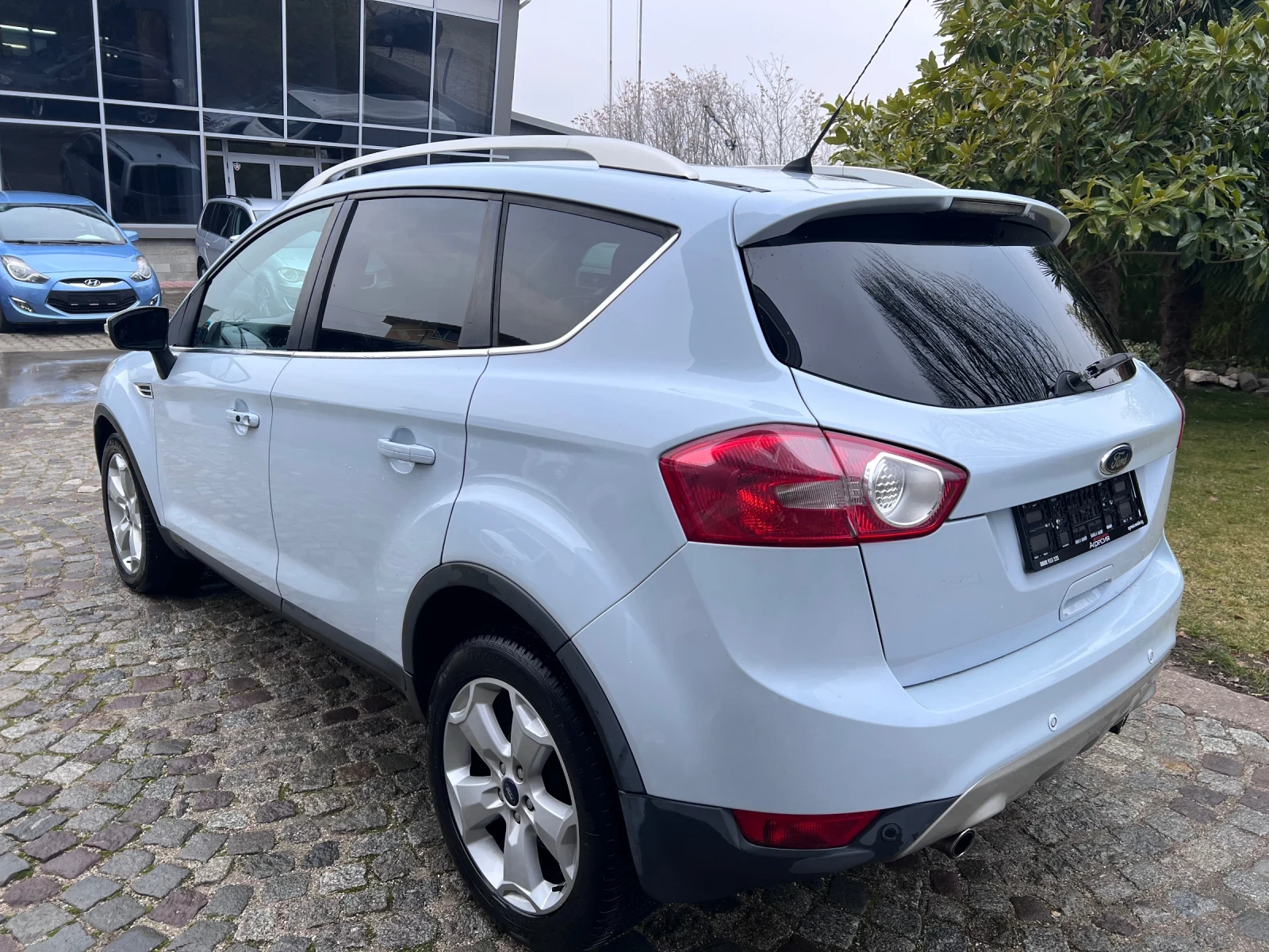 Ford Kuga 2.0d 4x4 Auto - изображение 7