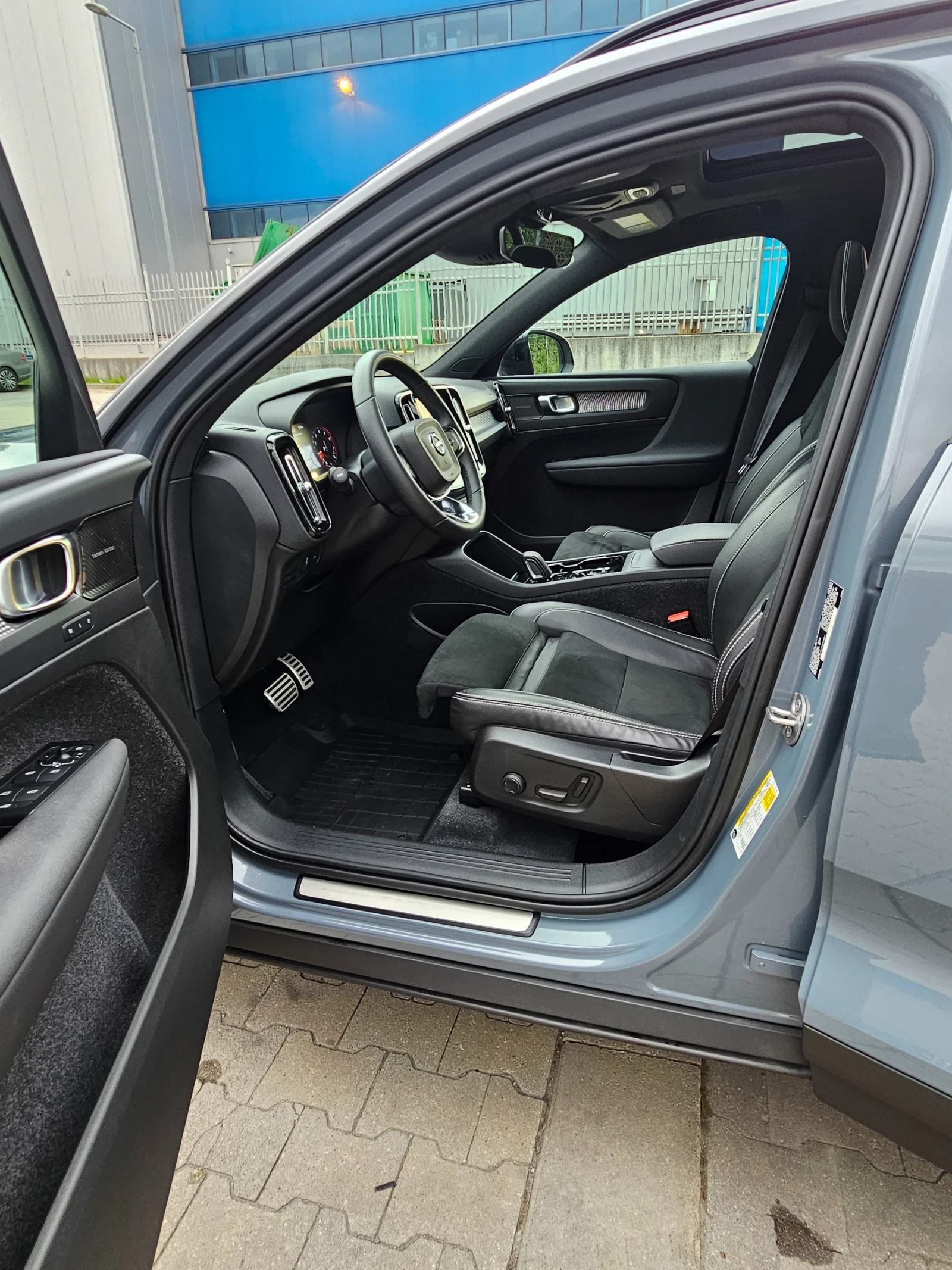 Volvo XC40 2.0 Т5 АWD  - изображение 9