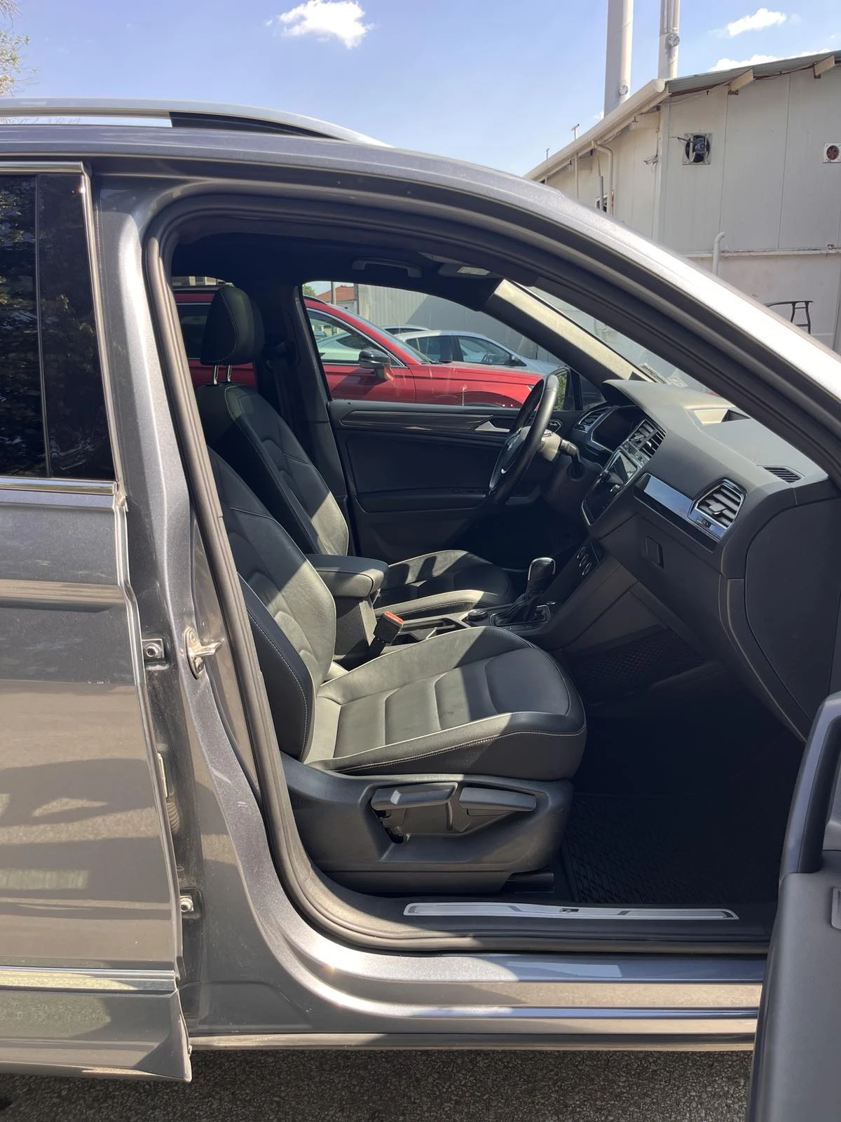 VW Tiguan 7  / 2.0 | Mobile.bg   11