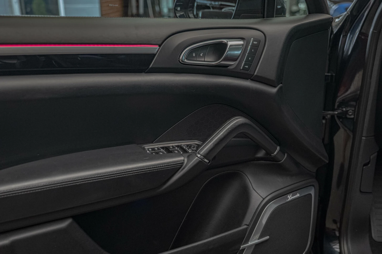Porsche Cayenne 4.2TDI/PDLS/PASM/Burmester/Ambient/Sport Plus/Подг - изображение 8