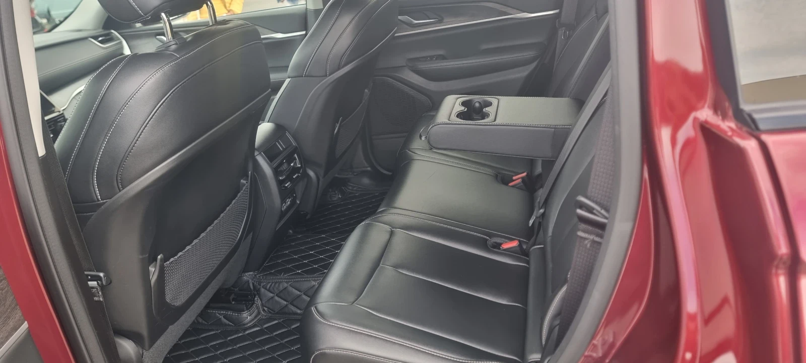 Jeep Grand cherokee WL 3.6 V6 с газова уредба, снимка 6 - Автомобили и джипове - 53640159