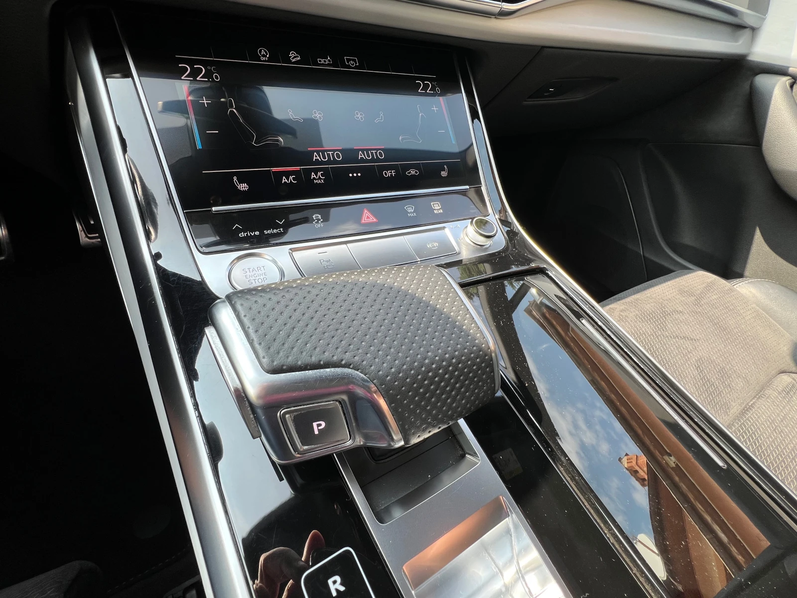 Audi Q7 50TDI* 3XSLINE* PANORAMA* 360* 112.000KM, снимка 16 - Автомобили и джипове - 53733906