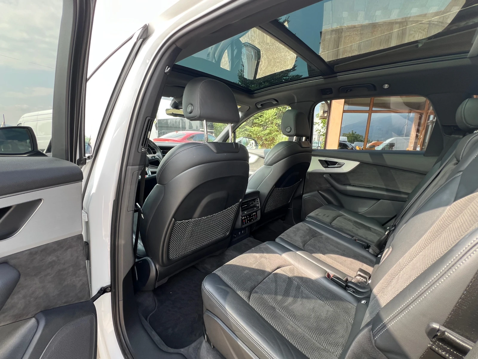 Audi Q7 50TDI* 3XSLINE* PANORAMA* 360* 112.000KM, снимка 11 - Автомобили и джипове - 53733906
