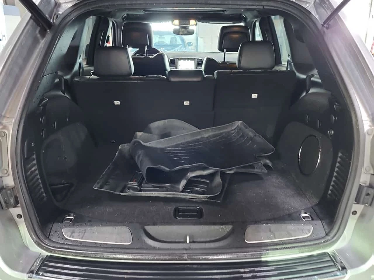 Jeep Grand cherokee Limited 4x4/CARFAX/ПАНОРАМА/ПОДГРЕВИ, снимка 14 - Автомобили и джипове - 53746371