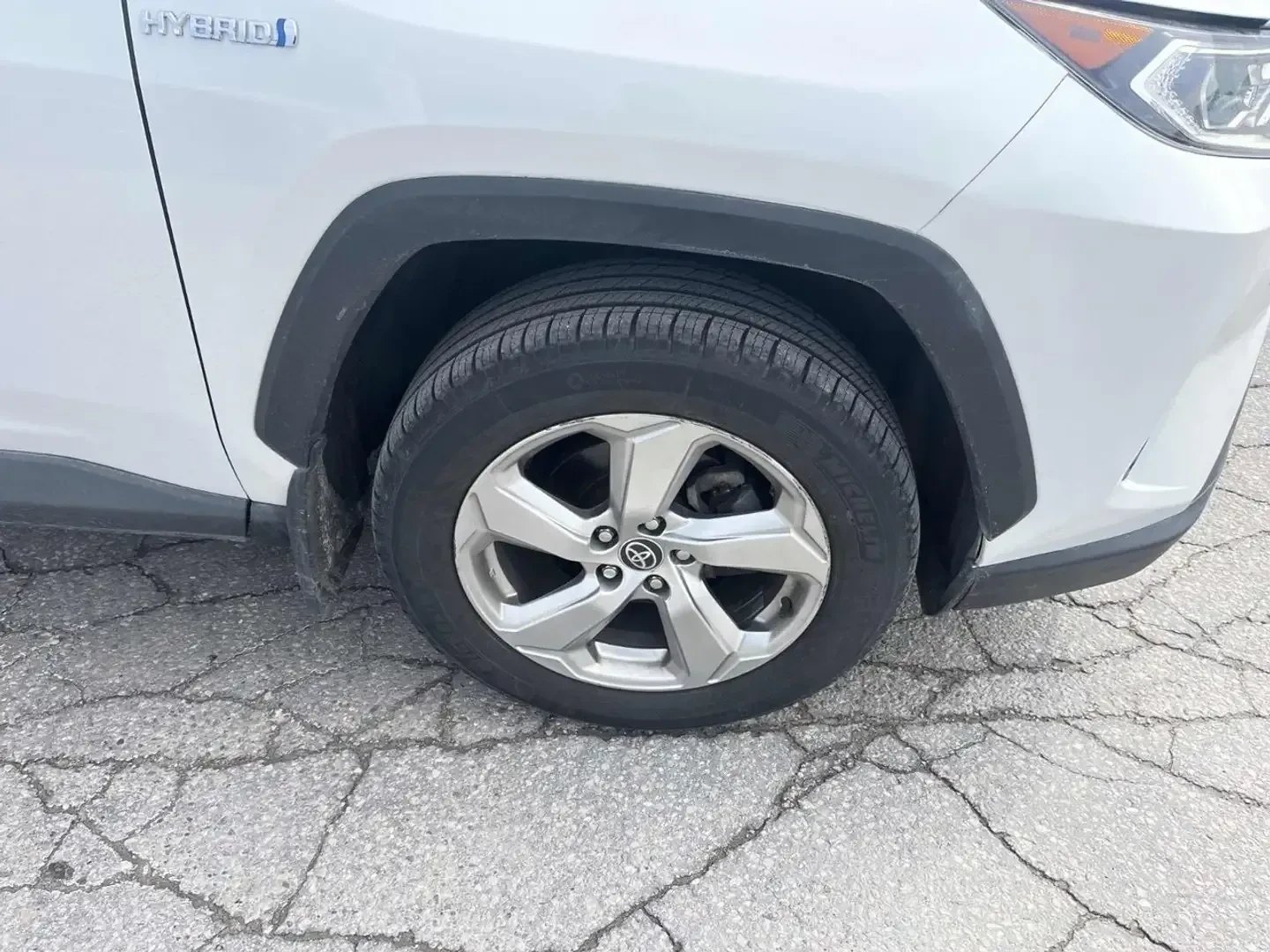 Toyota Rav4 HYBRID LIMITED AWD PANO ПОДГРЕВ ВОЛАН ОБДУХВАНЕ, снимка 6 - Автомобили и джипове - 54193721